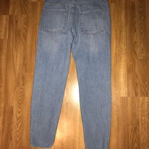 Ripped boyfriend jeans